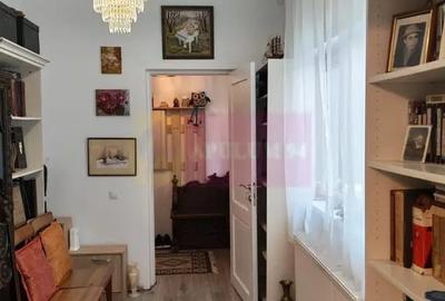 Apartament cu 2 camere decomandat în Foișorul de Foc