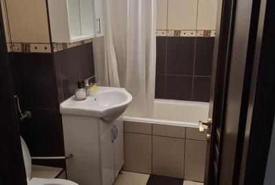 Apartament cu 2 camere decomandat în Iosia
