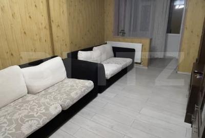 Apartament cu 3 camere decomandat, mobilat în Mioveni
