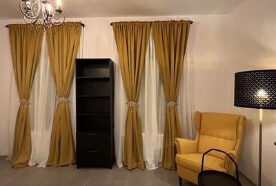 Apartament cu 2 camere decomandat în Centrul Istoric
