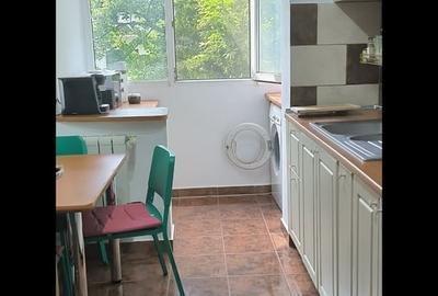 Apartament cu 3 camere decomandat în Clucerului - 1