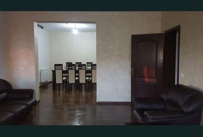 Casă cu 4 camere în Central - 3