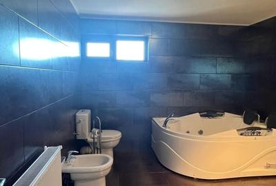 Casă cu 5 camere cu Teren 451 Mp în Pod
