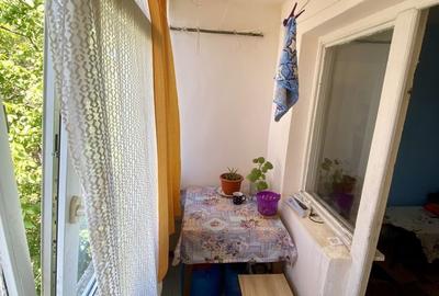 Apartament cu 3 camere semidecomandat, mobilat în Km 4-5 - 7