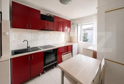 Apartament cu 2 camere decomandat, mobilat în Central