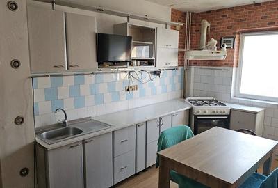 Apartament cu 2 camere decomandat în Vitan