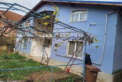 Casă cu 4 camere cu Teren 840 Mp în Central - 3