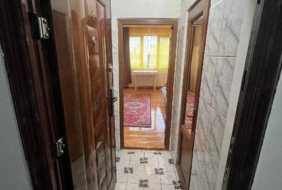 Garsonieră decomandată în Far