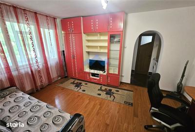 Apartament cu 2 camere semidecomandat în Tătărași