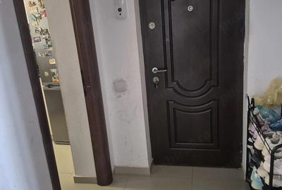 Apartament cu 2 camere semidecomandat în Prelungirea Ghencea