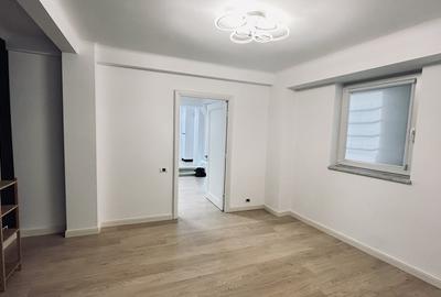 Apartament cu 3 camere în Calea Victoriei