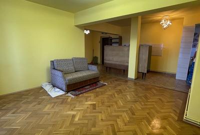 Apartament cu 4 camere în Central