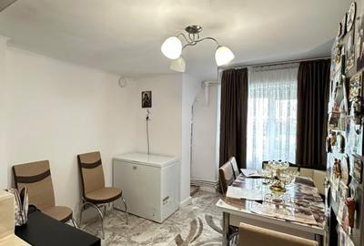 Apartament cu 3 camere decomandat, mobilat în Cornetu