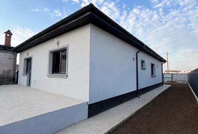 Casă cu 3 camere cu Teren 450 Mp în Cumpăna