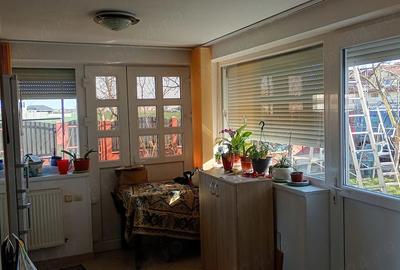 Casă cu 6 camere cu Teren 320 Mp în Chișoda