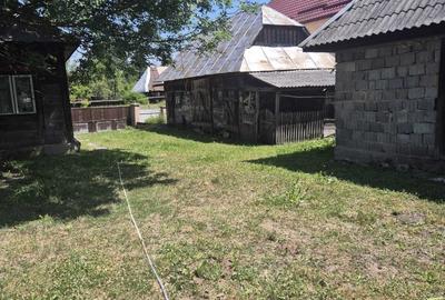 Casă cu 3 camere în Giulești