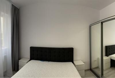 Apartament cu 2 camere decomandat în Apărătorii Patriei