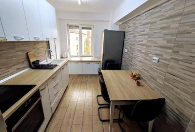 Apartament cu 3 camere decomandat în Decebal - 7