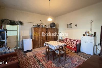 Casă cu 4 camere cu Teren 2974 Mp în Central
