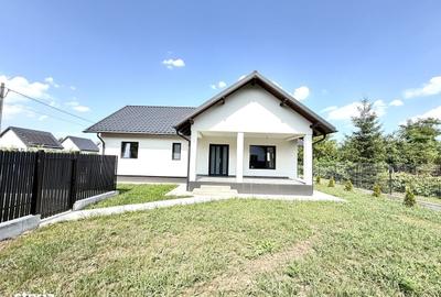 Casă cu 4 camere cu Teren 400 Mp în Hemeiuș