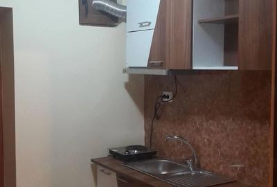Garsonieră decomandată în Lipovei