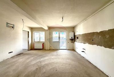 Apartament cu 3 camere semidecomandat în Florești - 3