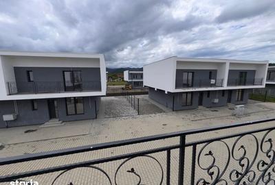 Apartament cu 3 camere decomandat în Central - 1