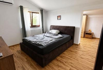 Casă cu 3 camere cu Teren 250 Mp în Tunari