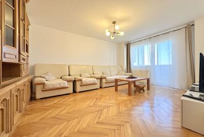 Apartament cu 3 camere decomandat în Dacia