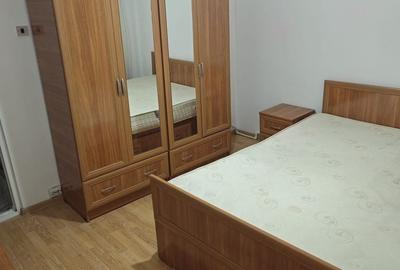 Apartament cu 2 camere decomandat în Pelican