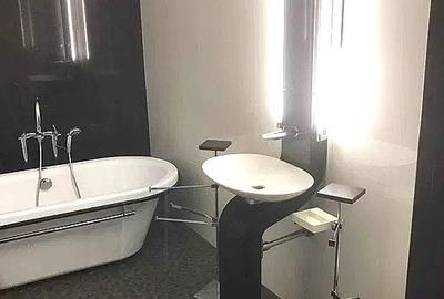Apartament cu 2 camere decomandat în Vitan