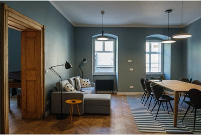 Apartament cu 2 camere, mobilat în Centrul Istoric