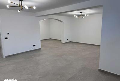 Casă cu 5 camere cu Teren 1213 Mp în Ostroveni - 8