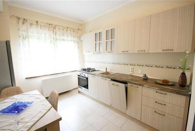 Apartament cu 2 camere decomandat, mobilat în Brașovul Vechi