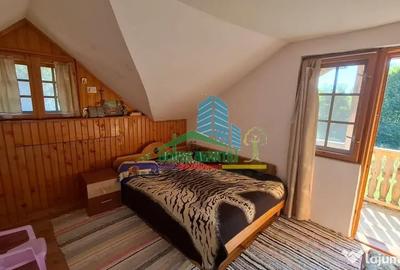 Casă cu 5 camere cu Teren 4070 Mp în Soveja
