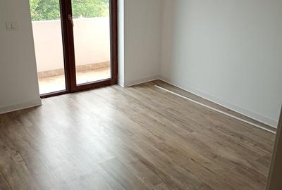 Casă cu 4 camere cu Teren 750 Mp în Exterior Vest
