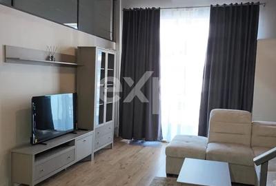 Apartament cu 3 camere semidecomandat, mobilat în Central