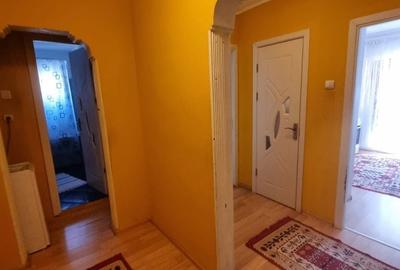 Apartament cu 2 camere decomandat în Central - 2