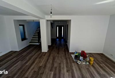 Casă cu 4 camere cu Teren 500 Mp în Bascov - 17