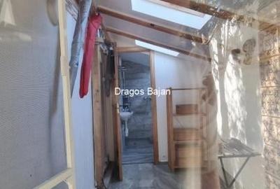 Casă cu 2 camere cu Canalizare în Central - 13