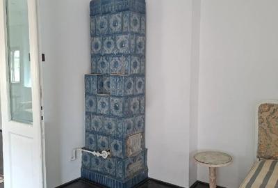 Apartament cu 3 camere semidecomandat în 13 Septembrie