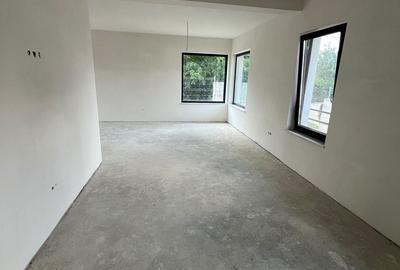 Casă cu 3 camere cu Teren 660 Mp în Burdea