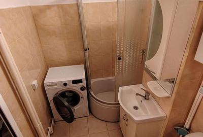 Garsonieră decomandată în Țiglina 1