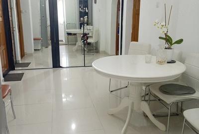 Apartament cu 2 camere decomandat în Central - 1