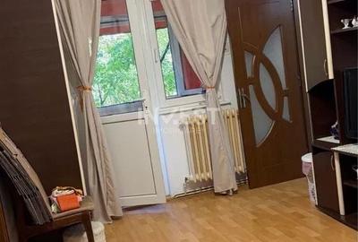 Apartament cu 2 camere semidecomandat în Alexandru cel Bun