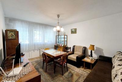 Apartament cu 2 camere decomandat în Drumul Taberei