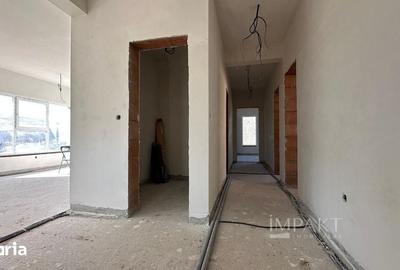 Casă cu 4 camere cu Teren 2977 Mp în Baciu - 2