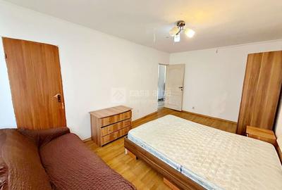 Apartament cu 3 camere decomandat în Alexandru cel Bun