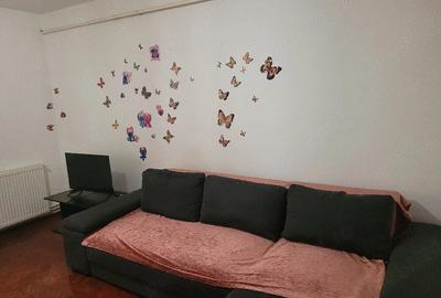 Garsonieră decomandată în Central