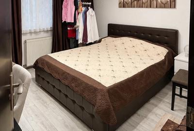 Apartament cu 3 camere decomandat în Aviației